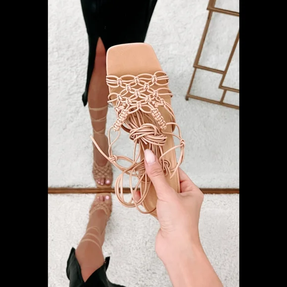 Billini Sahira Heels - Picture 6 of 7